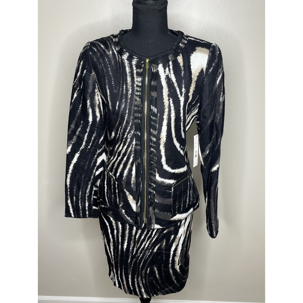 Tahari Women's Animal Print Jacket And Skirt Business Suit Size 2 NWTs